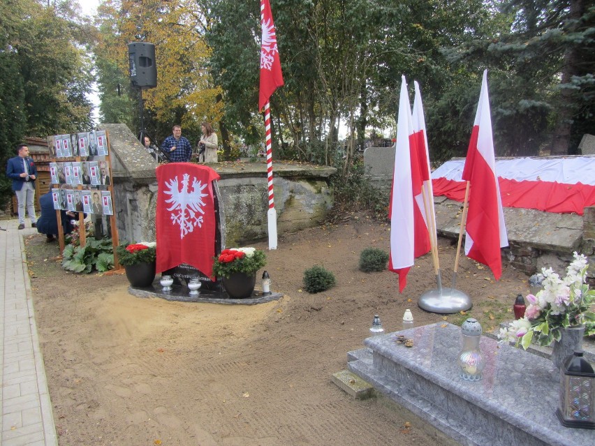 Odsłonięcie pomnika Powstańców Wielkopolskich w Głuchowie