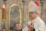 Biskup Andrzej Czaja znalazł się w szpitalu. Biskupi pomocniczy proszą wiernych o modlitwę