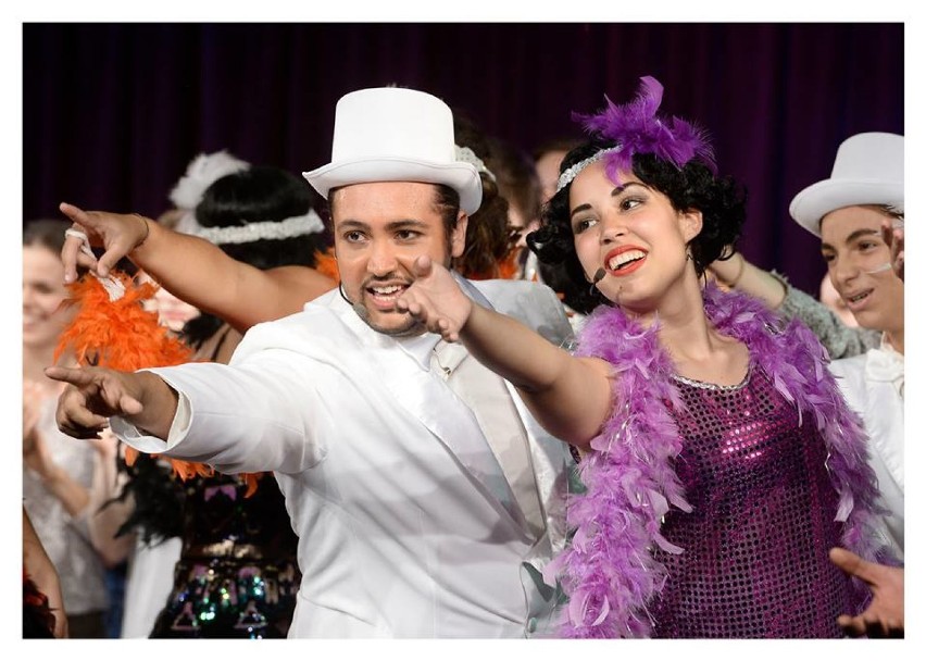 Inauguracyjna "Miss Des Annees Folles" Comedie Musicale z Wyspy Reunion