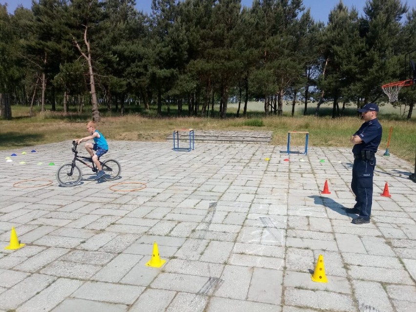 Egzamin na kartę rowerową w SP Mięcierzyn.