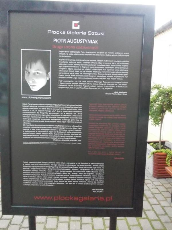 Wernisaż wystawy Piotra Augustyniaka &#8222;Druga strona codzienności&#8221; w Płockiej Galerii Sztuki