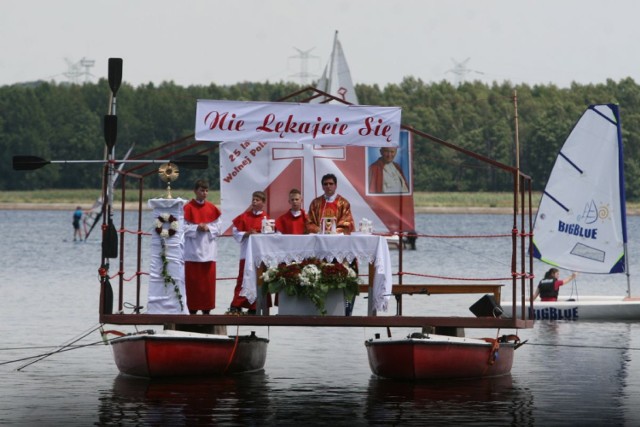 Nad Zalewem Rybnickim modliło się około 2 tysiące osób