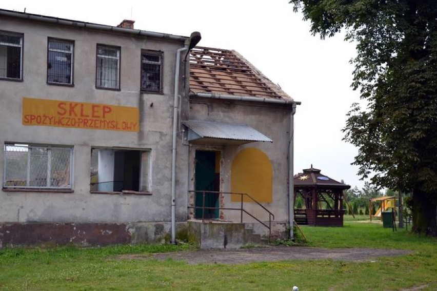 Rozbierają starą salę w Moszowicach [FOTO]