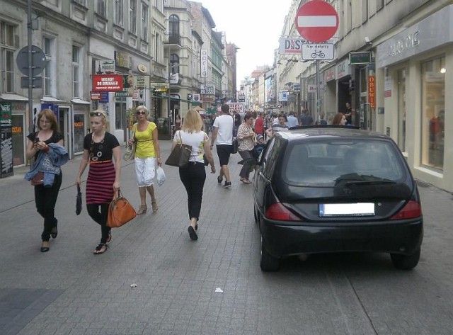 Czy ulica Półwiejska zostanie zamknięta dla ruchu blokadami, jak ...