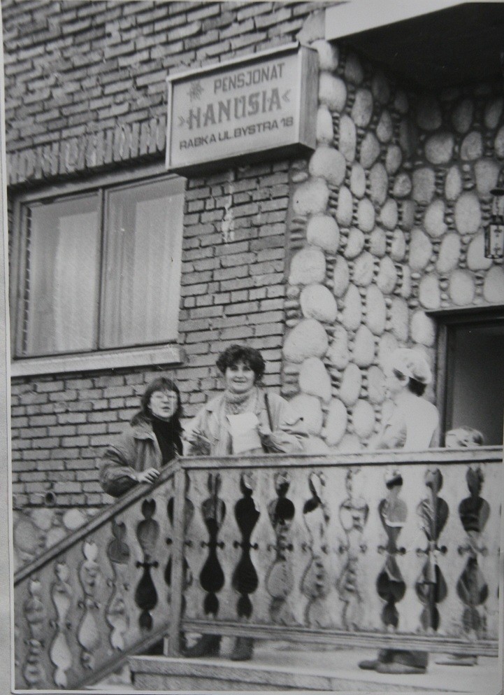Aleksandra Jańska (z prawej) na koloniach w Rabc