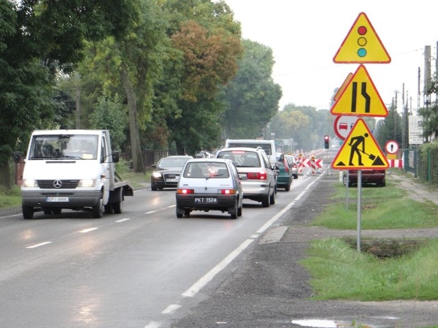 Utrudnienia z powodu budowy ronda potrwają do końca października