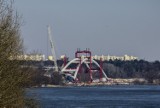 Toruń. Trwa budowa nowego mostu na Wiśle. Będzie miał 540 metrów długości