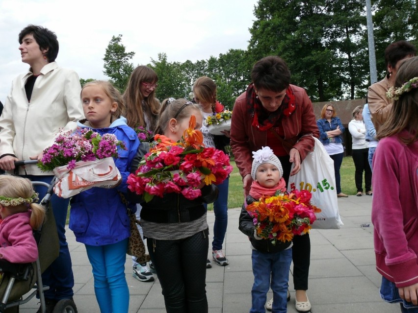 Konkurs wianków na Wyspie w Szczercowie