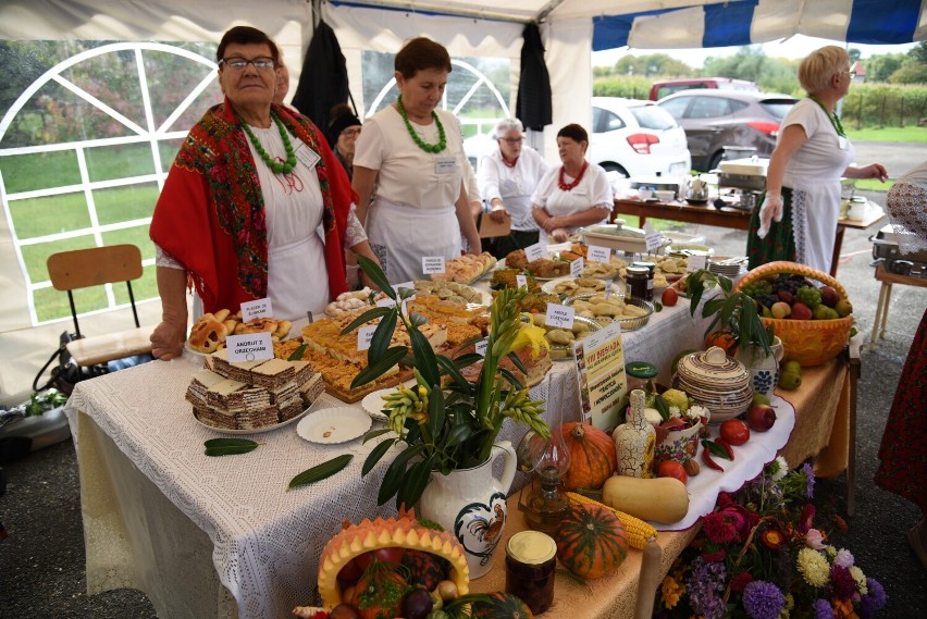 Prezentacja tradycji kulinarnych Podkarpacia w Morawsku koło Jarosławia