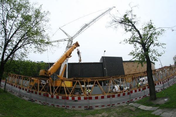 Zobacz także: Zdemontują żurawia z placu budowy. Będą utrudnienia [ZDJĘCIA]