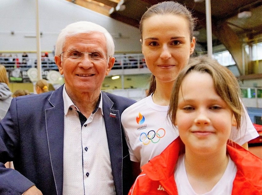 Dobry występ koluszkowskich biegaczy na zawodach Indoor Track Run 2021 w Łodzi