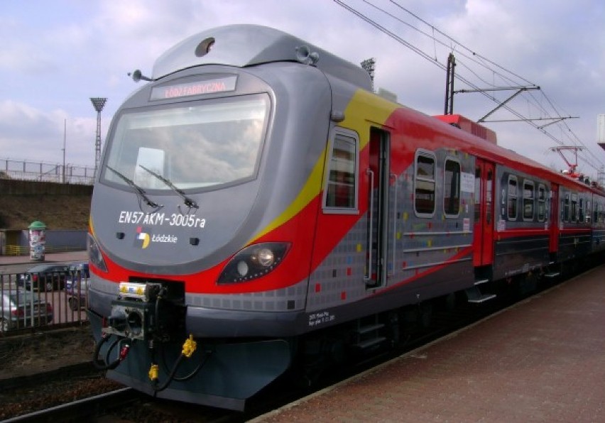 Pierwsze pociągi ŁKA wyjadą na tory 15 czerwca 2014 roku.