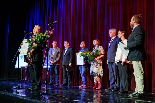 W niedzielę (1 października) wręczono nagrody laureatom festiwalu Talia  2023, który przez ostatnie dziesięć dni odbywał się w Tarnowie. Więcej zdjęć w galerii!