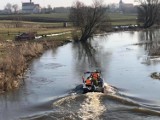 Gmina Chocz. Strażacy ćwiczyli na rzece Prośnie