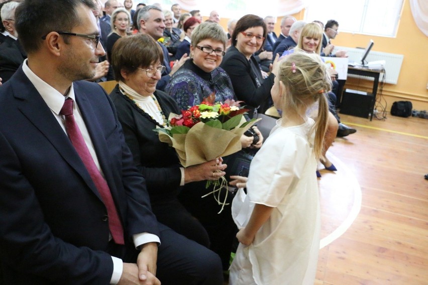 W sobotę w Woli odbyły się uroczystości nadania szkole...