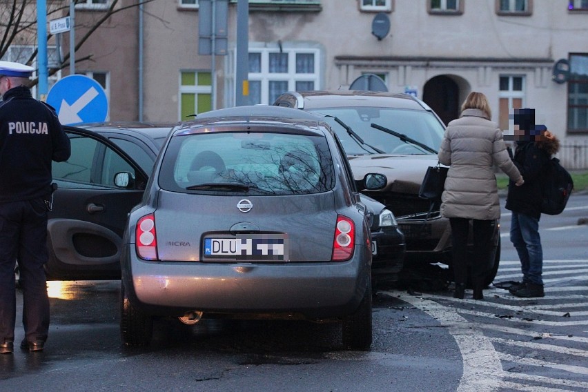 Wypadek na ulicy Leszczyńskiej w Legnicy [ZDJĘCIA]