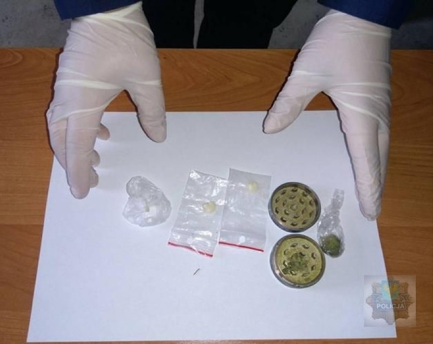 Policjanci znaleźli przy 22-latku ponad 40 g narkotyków.