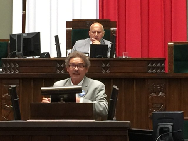 Poseł z Kościana walczy o referendum. Wojciech Ziemniak pytał Minister Zalewską, dlaczego boi się opinii Polaków na temat reformy edukacji.