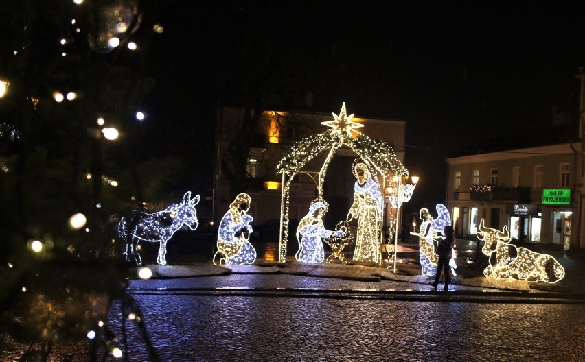 Chełm bierze udział w tegorocznym plebiscycie "Świeć się" na najładniejszą świąteczną iluminację. Zobacz zdjęcia