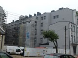 Centrum Zduńskiej Woli. Jak idzie remont zabytkowej kamienicy przy ul. Łaskiej? ZDJĘCIA