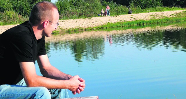 Na razie okolice zbiornika rekreacyjnego nad Widawką niespecjalnie zachęcają do kąpieli