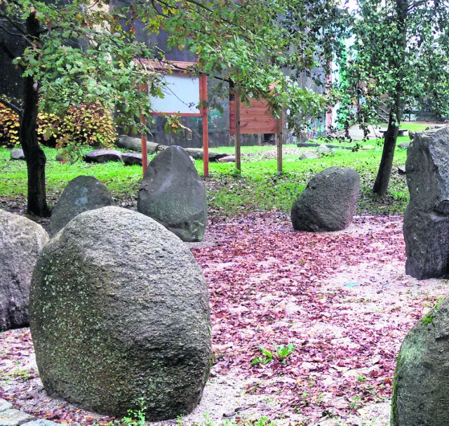 Na razie w Świdnicy znajduje się pięć kamiennych kręgów. dzięki nim powstała ciekawa trasa, chociażby dla biegaczy.