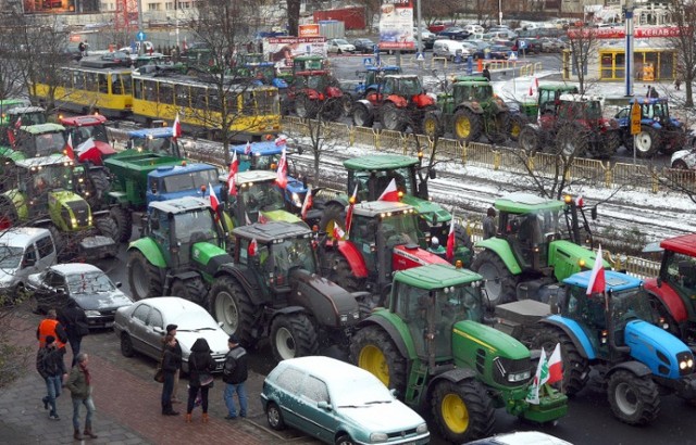 Przyjechali do Szczecina, gdyż podpisane w Szczecinie w czerwcu ...