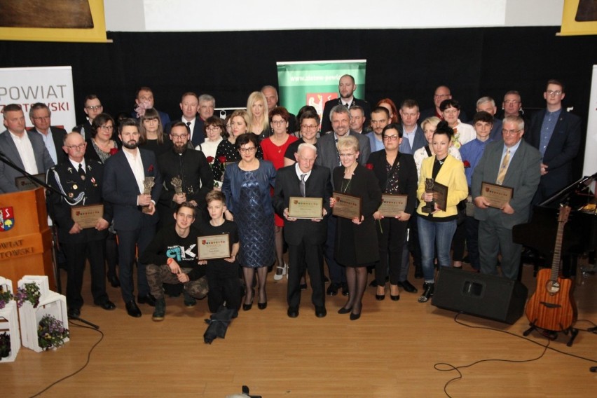 W sali kinowej ZCAS-u wręczono Nagrody Powiatu Złotowskiego za 2018