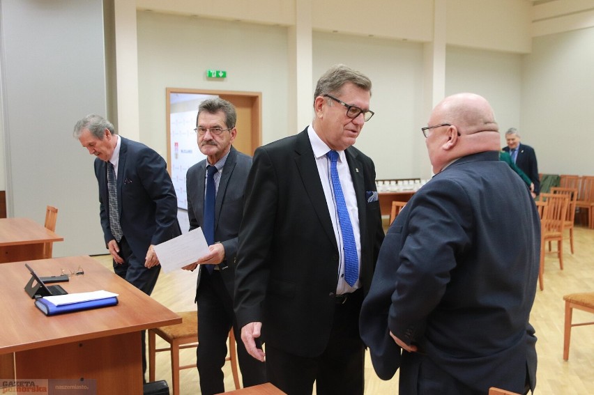 53. sesja Rady Miasta Włocławek odbyła się w sali sesyjnej...