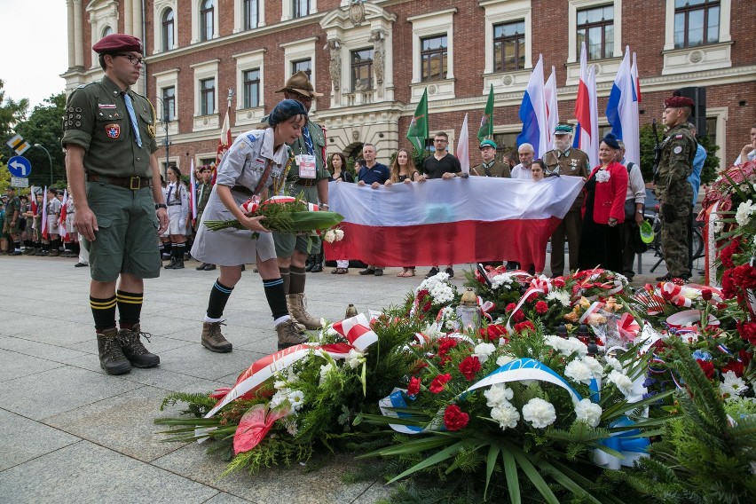 Kraków. Upamiętnili wybuch Powstania Warszawskiego [ZDJĘCIA]