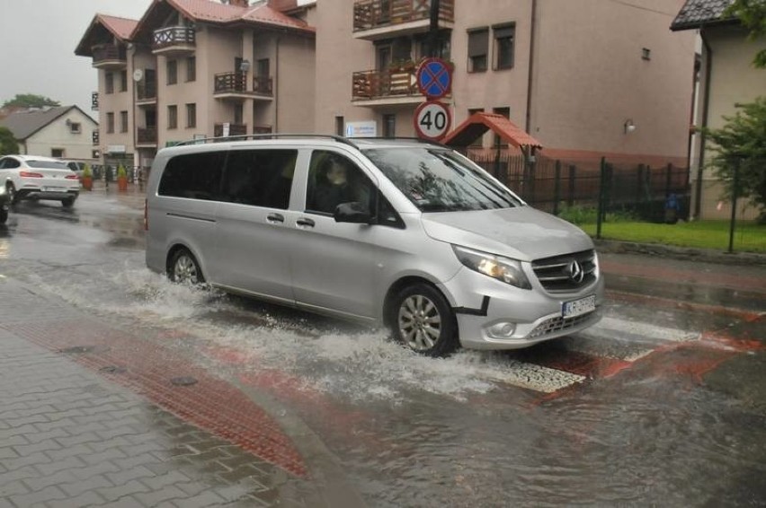 Mozolna przebudowa ulicy Królowej Jadwigi. Jest kolejny przetarg