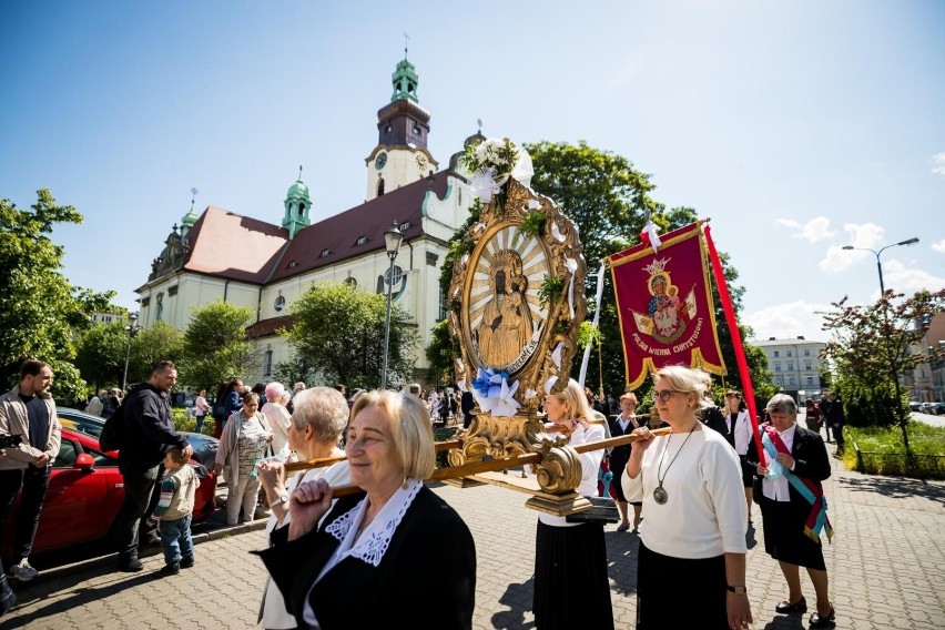 W czwartek (16 czerwca) w Kościele katolickim obchodzona...