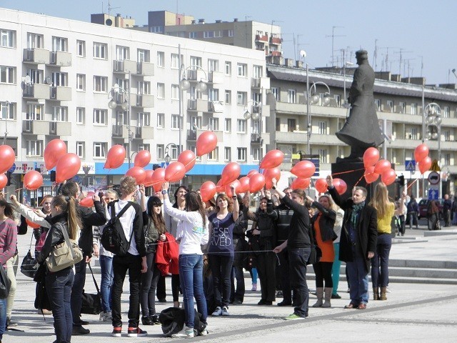 Częstochowa: Przekaż 1 procent. Wielka akcja promocyjna na placu Biegańskiego [FOTO]