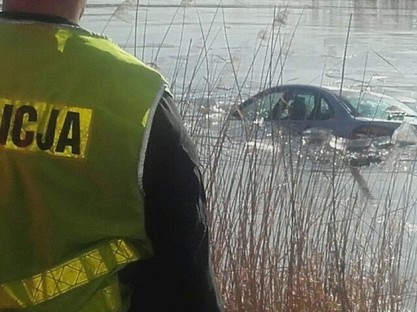 Pod autem załamał się lód