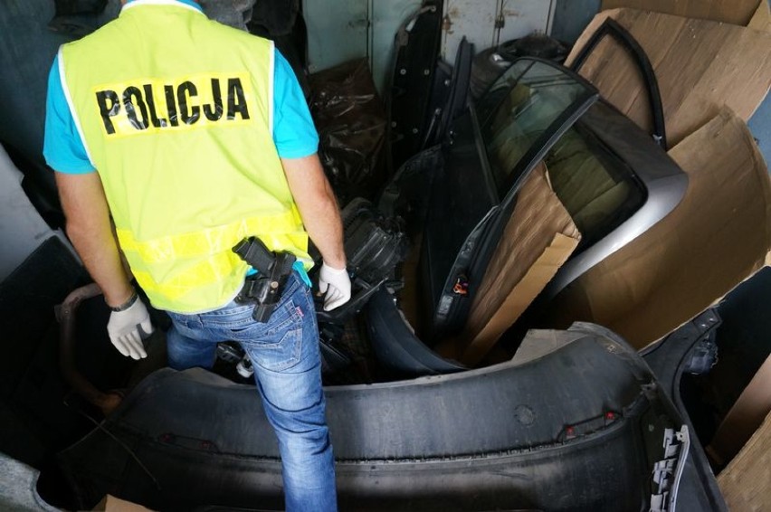 Ruda Śląska: Policjanci zlikwidowali dziuple złodziejów...