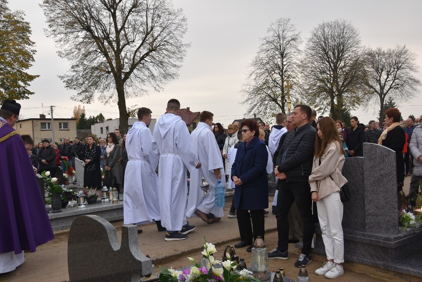 Wszystkich Świętych na cmentarzu parafialnym w Kamieńcu