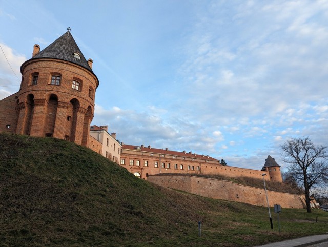 Tak wyglądają uratowane mury klasztoru benedyktynek w Jarosławiu, którym groziła katastrofa z powodu osuwającej się skarpy.