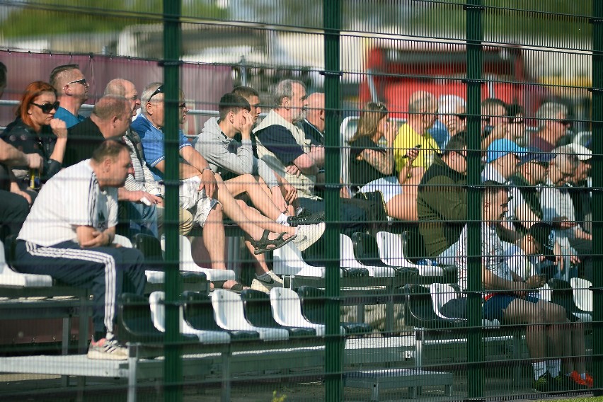 Szóste z rzędu zwycięstwo Czarnych Jasło. Trzy gole strzelili w osiem minut!