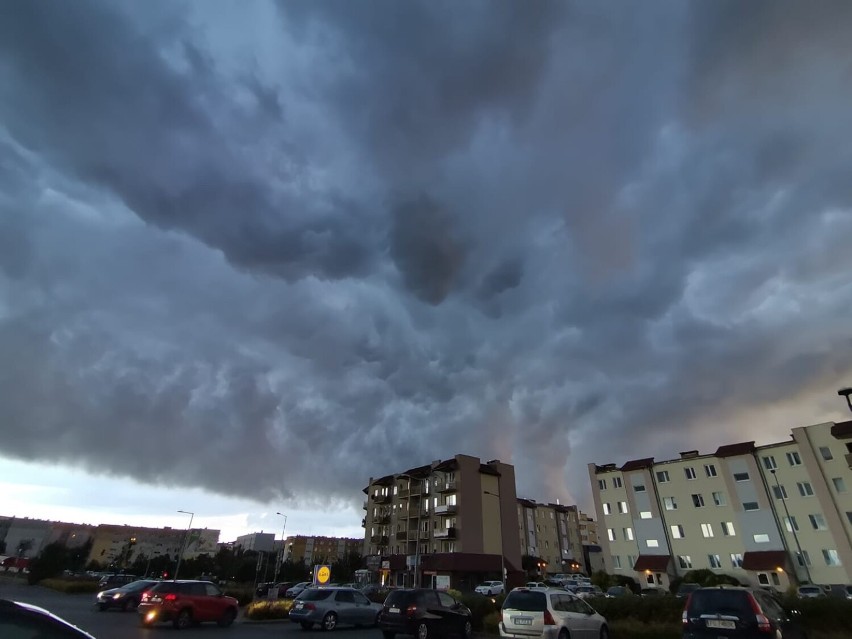 Chmury nadciągnęły nad Gorzów z północnego zachodu.