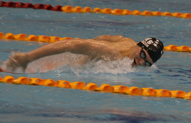 Wojciech Wojdak, jak na lidera SMS Oświęcim przystało, pływał nie tylko stylem dowolnym, ale punkty dla swojej szkoły zdobywał także w stylu zmiennym.