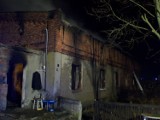 Pożar domu w miejscowości Uścięcin gm. Strzałkowo [ZDJĘCIA]