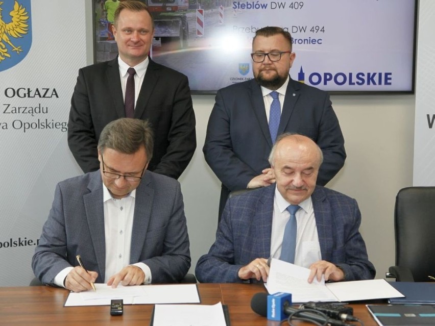 Zarząd Dróg Wojewódzkich w Opolu podpisał umowy na trzy...