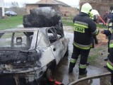 Spoza miasta: Spawając podpalił samochód we własnym garażu