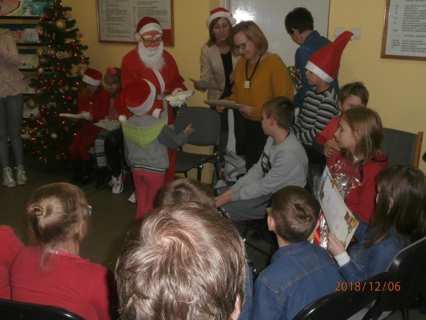 MOPS i Biblioteka Pedagogiczna podsumowały projekt socjalny "Wspólnymi siłami" [FOTO]