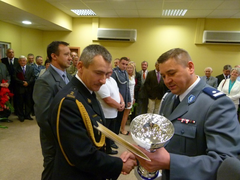 Tomaszowscy policjanci świętowali. Uroczysta zbiórka z okazji Święta Policji
