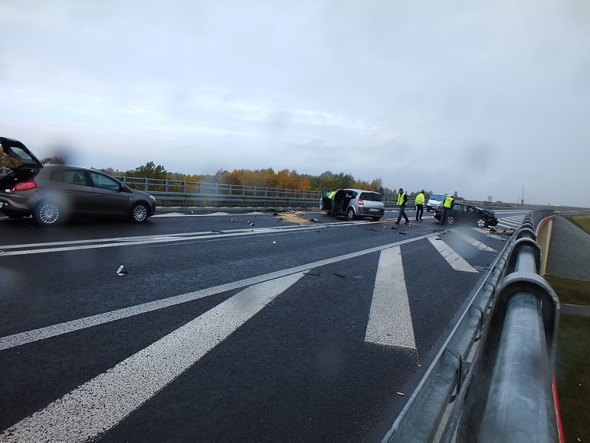 Wypadek na obwodnicy Kraśnika. Dwie osoby został ranne.