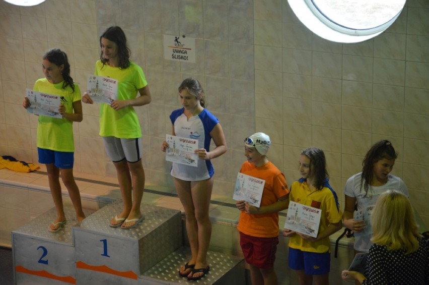 Zawodnicy UKP Fala Kraśnik ponownie stanęli na podium - IV Runda Ligii Wojewódzkiej w Pływaniu (ZDJĘCIA)