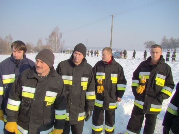 Jednak znajomi chłopaka i rodzina szukali go, aż do drugiej...