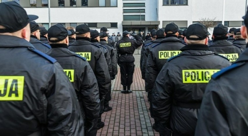 W 2024 roku będą przyjęcia do pracy. Wśród komend policji, w których będą przyjęcia są posterunki w Lesznie, Kościanie i Rawiczu
