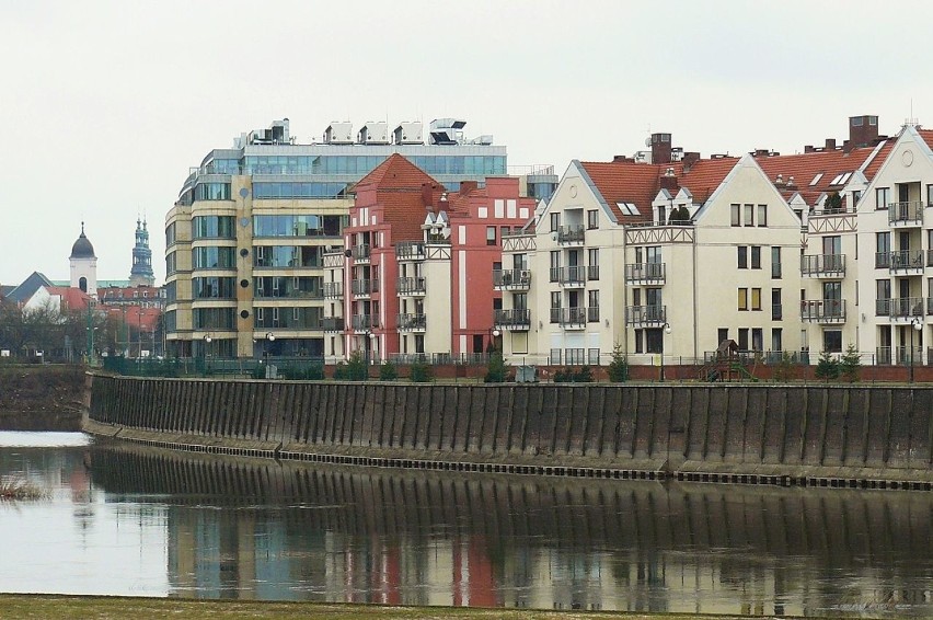 Poznań
Średnia cena transakcyjna z rynku pierwotnego -  6...